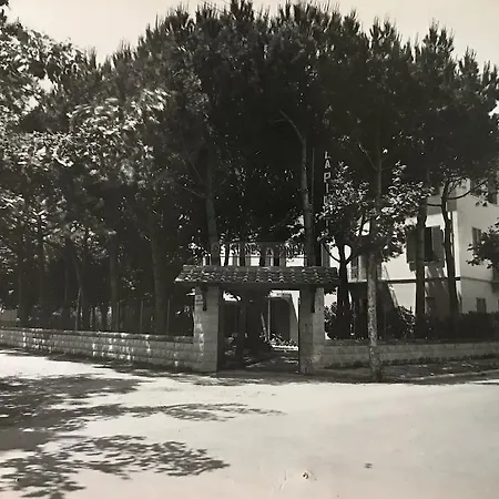 ホテル La Pineta Al Mare