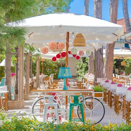 호텔 La Pineta Al Mare