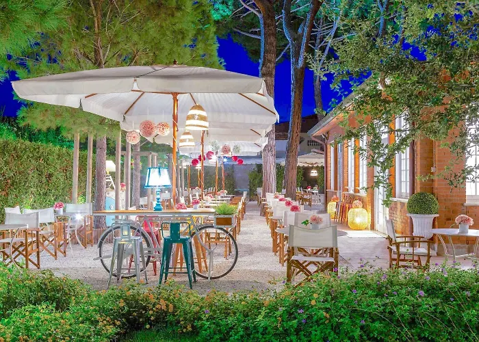 Szálloda La Pineta Al Mare Forte dei Marmi